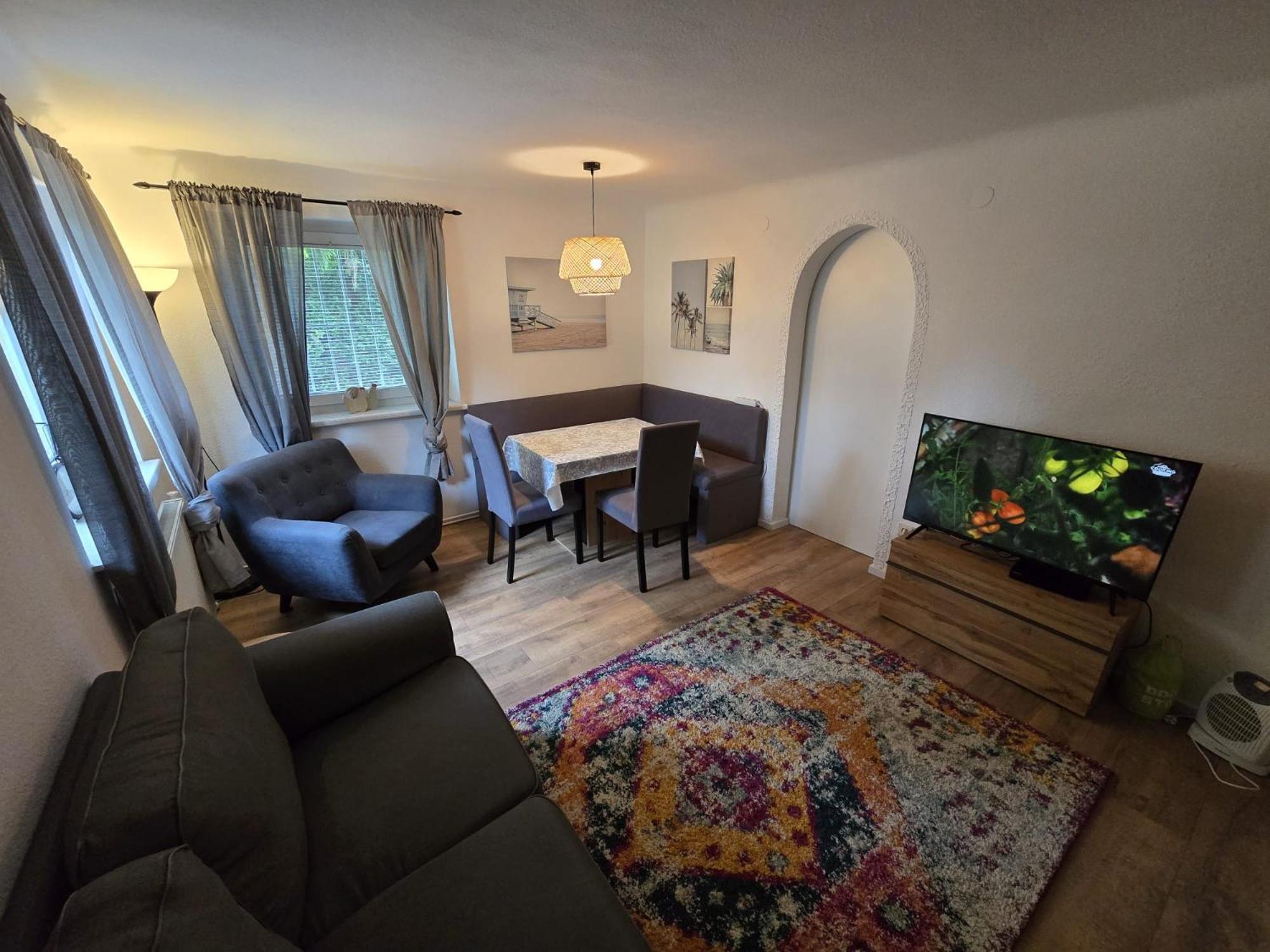 Haus Mit Garten, U Bahn Naehe, Gratis Parkplaetze Ferienhaus *